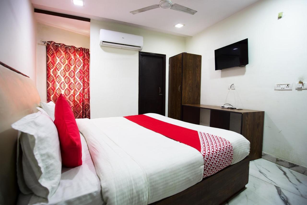 Oyo 44174 Hotel Mid Town Prime Harthala Zewnętrze zdjęcie