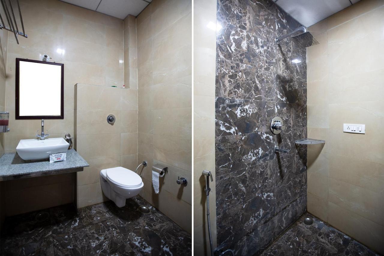 Oyo 44174 Hotel Mid Town Prime Harthala Zewnętrze zdjęcie